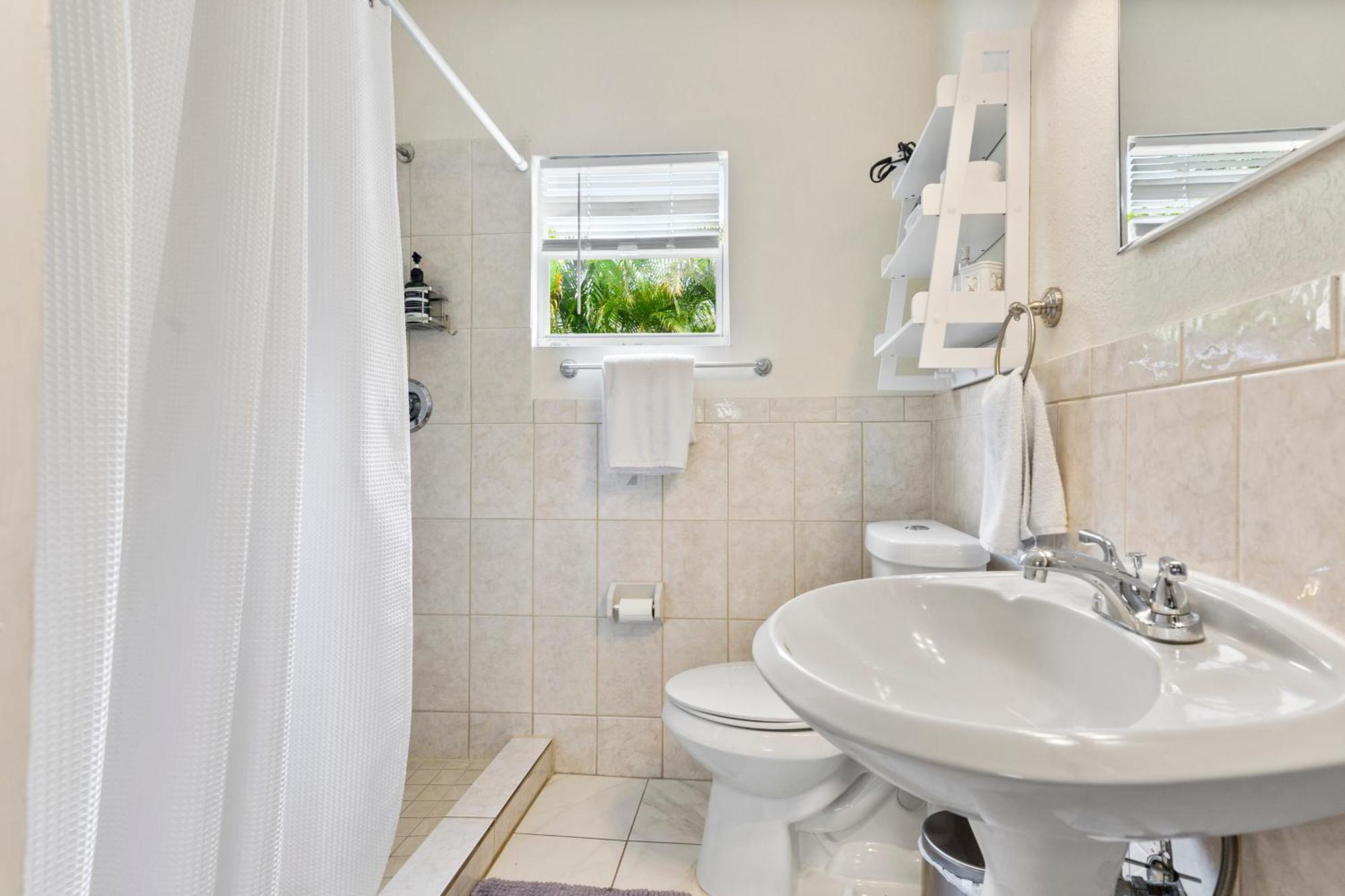 Chic Downtown Vacation Home And Guest Home West Palm Beach Exterior photo