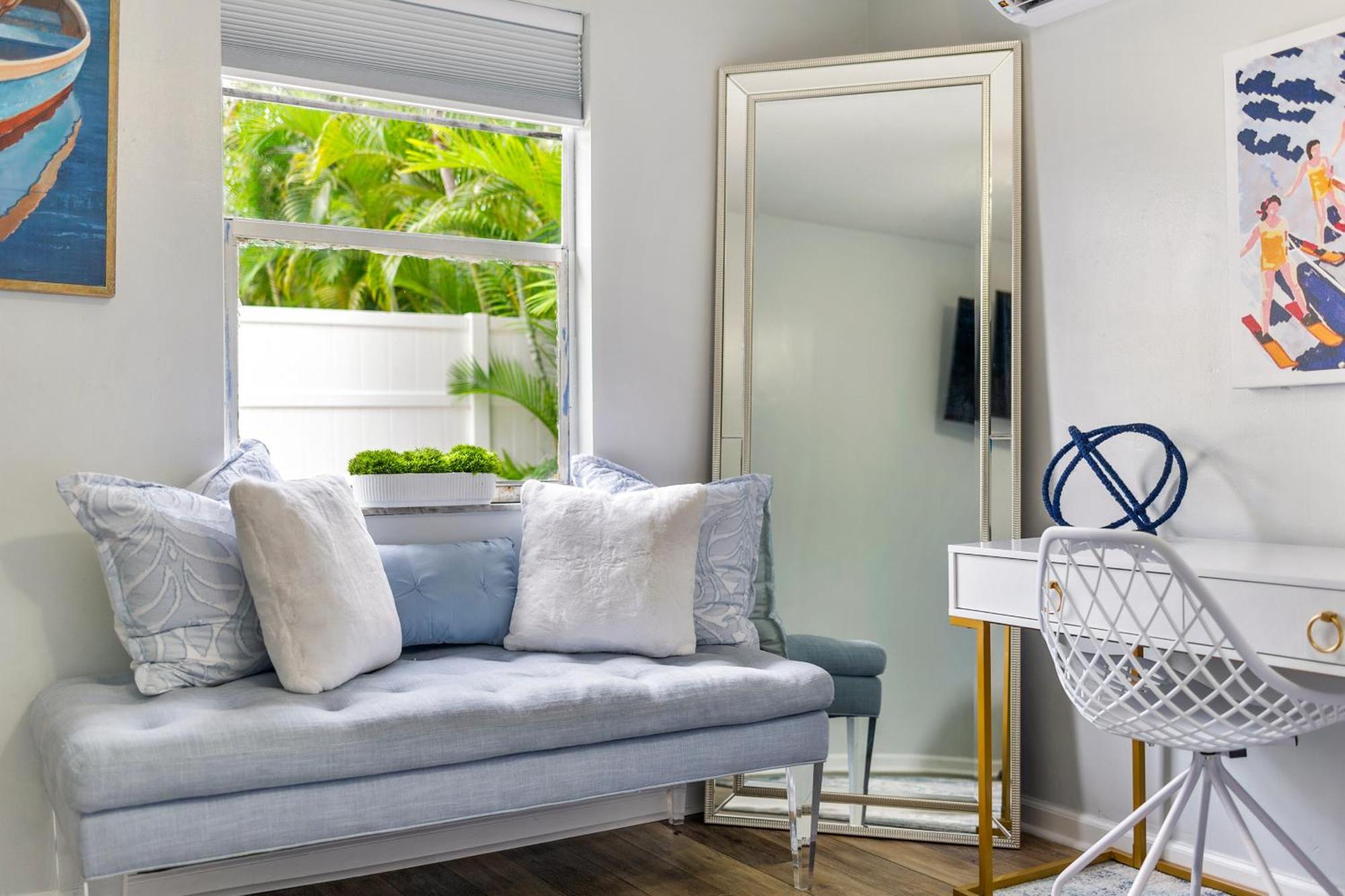Chic Downtown Vacation Home And Guest Home West Palm Beach Exterior photo